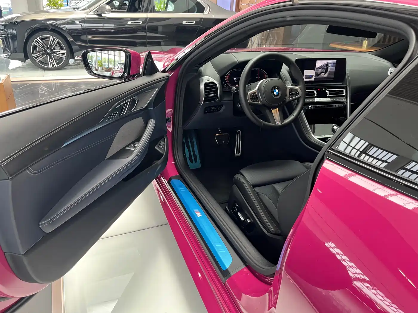 BMW 8 Series 2022 840i Coupe M Sport Package фото 7