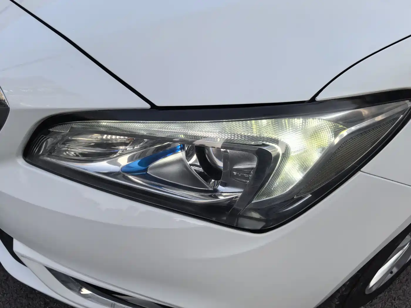 Buick Verano 2015 Sedan 15S Automatic Leading фото 20