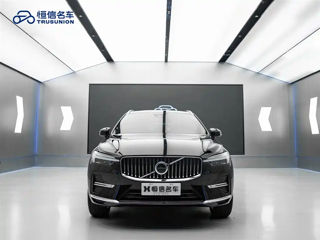 Фото 2 - Volvo XC60