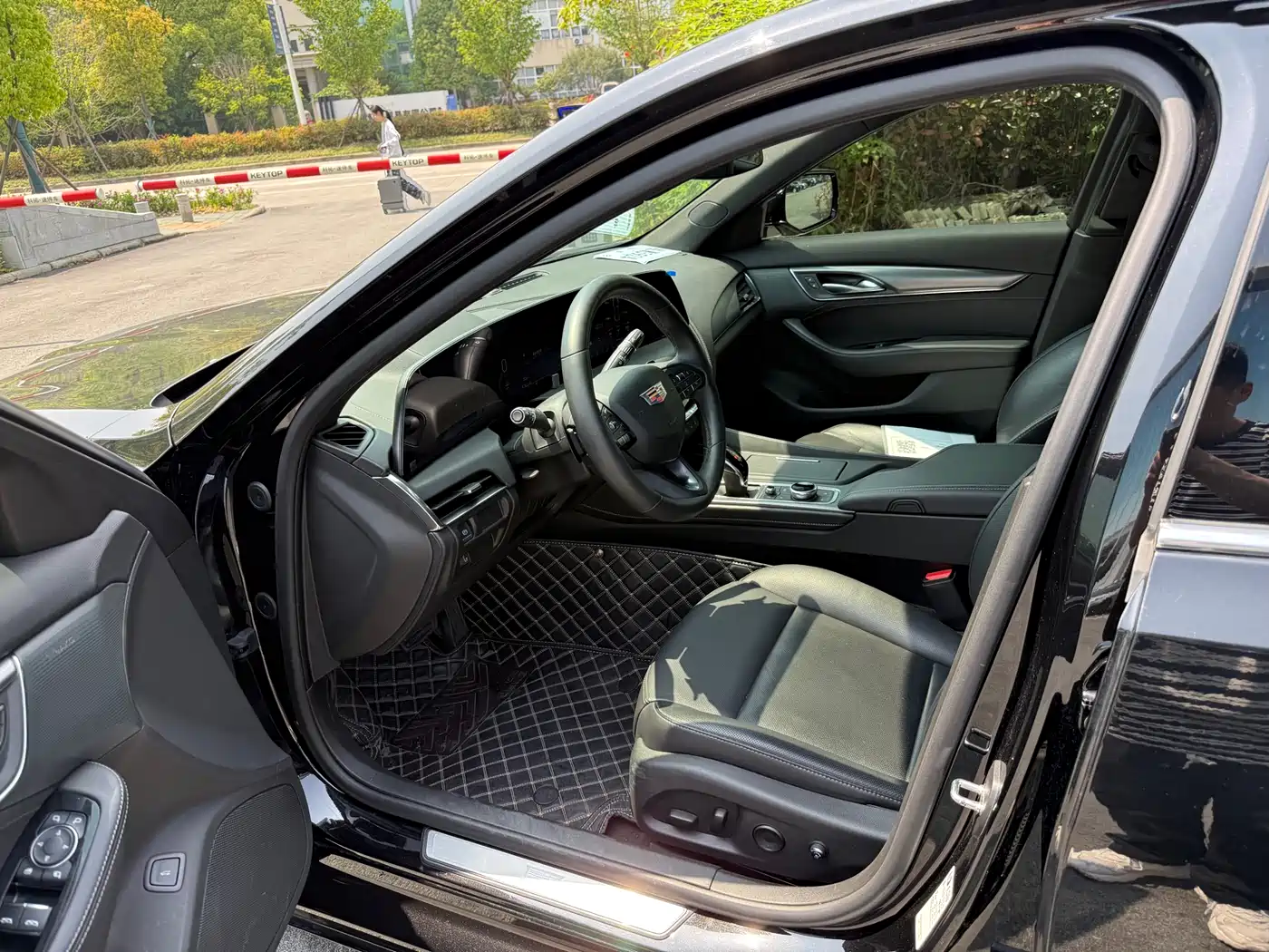 Cadillac CT5 2024 28T Luxury Model Pro фото 5