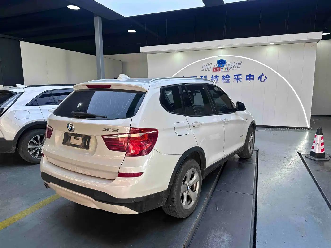 BMW X3 (Import) 2014 xDrive20i Leading фото 9