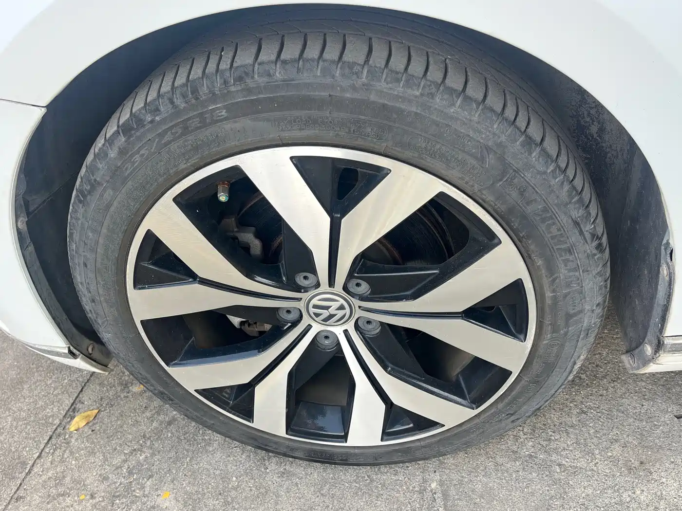 صورة 19 - Volkswagen Magotan