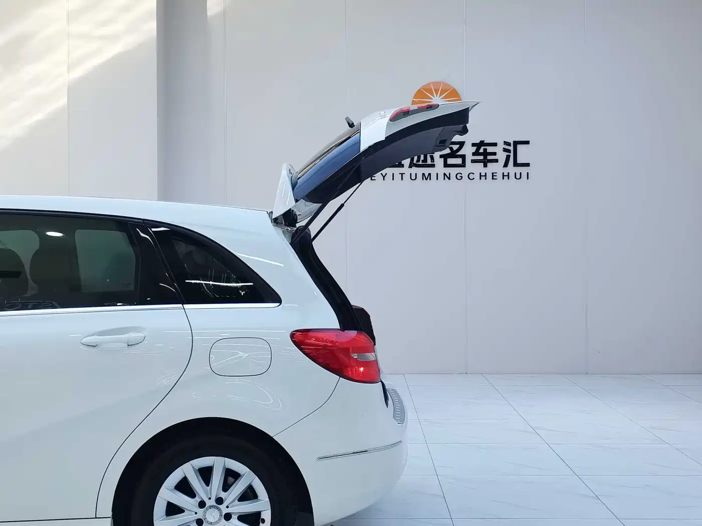 Mercedes-Benz B-Class 2012 B 180 фото 21