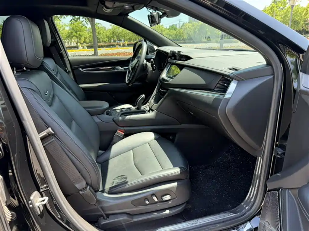 Cadillac XT5 2020 28T Luxury Model фото 17