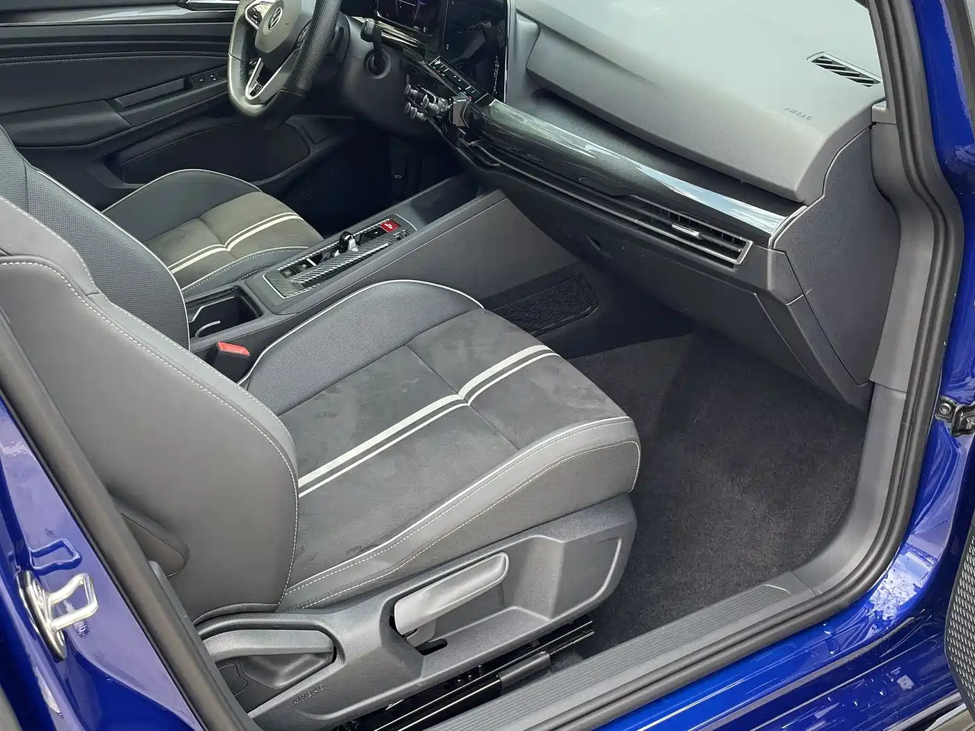 Volkswagen Golf 2021 280TSI DSG R-Line фото 13