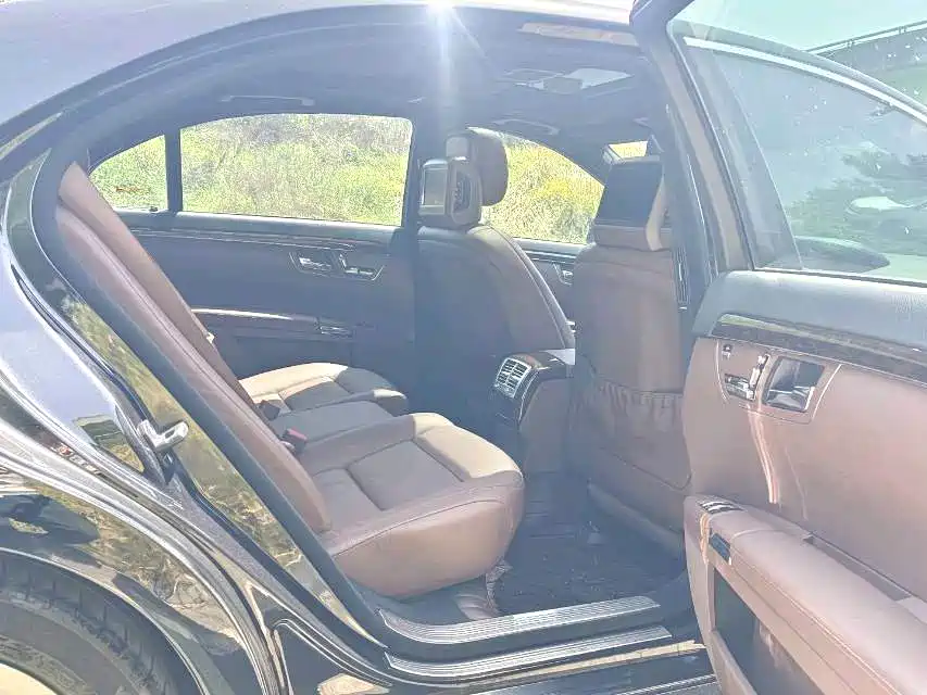 Mercedes-Benz S-Class 2012 S 300 L Luxury Grand Edition фото 5