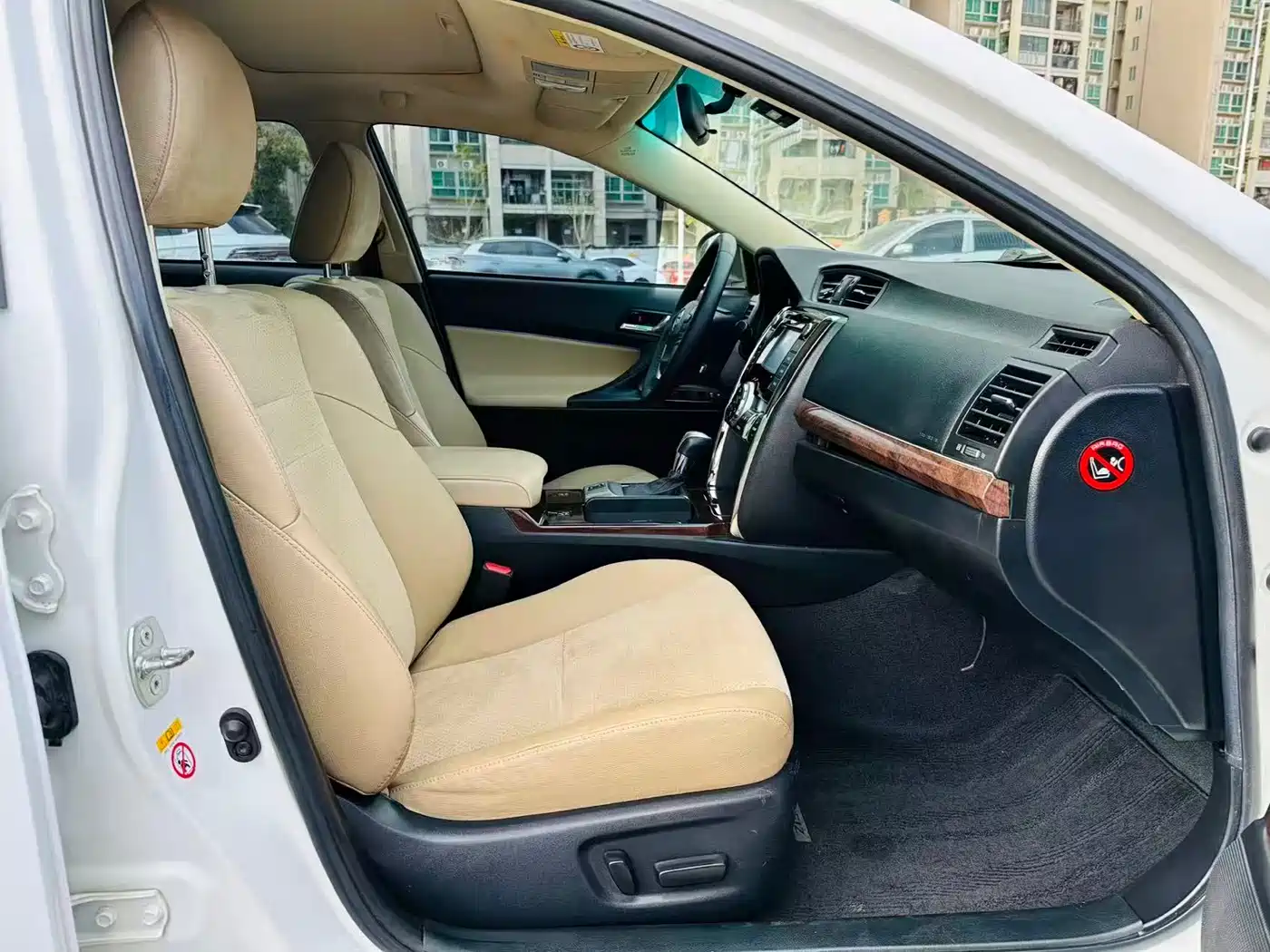 Toyota Reiz 2013 2.5V Premium Edition фото 8