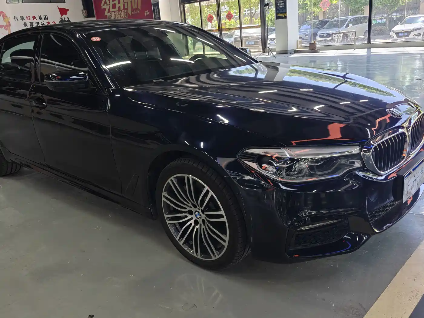 BMW 5 Series 2018 Facelift 530Li Exclusive M Sport Package фото 3