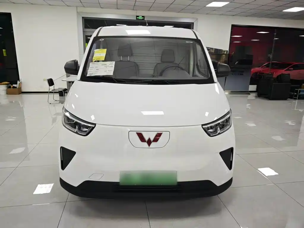 Wuling Motors Wuling Yangguang 2026 2024 300km Practical Enclosed Window Version 60kW