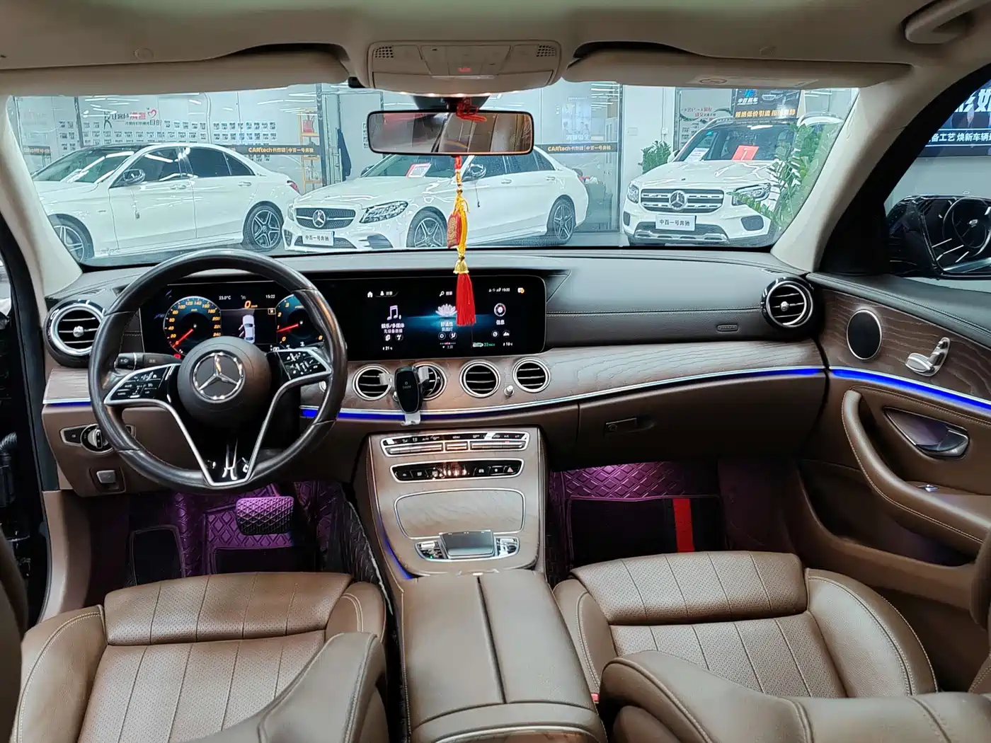 MERCEDES-BENZ E CLASS