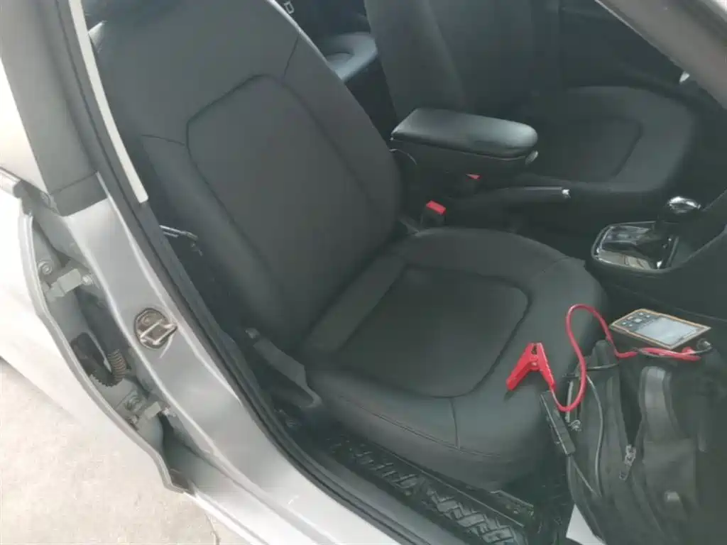 Volkswagen Jetta 2015 1.6L Auto Comfort фото 25