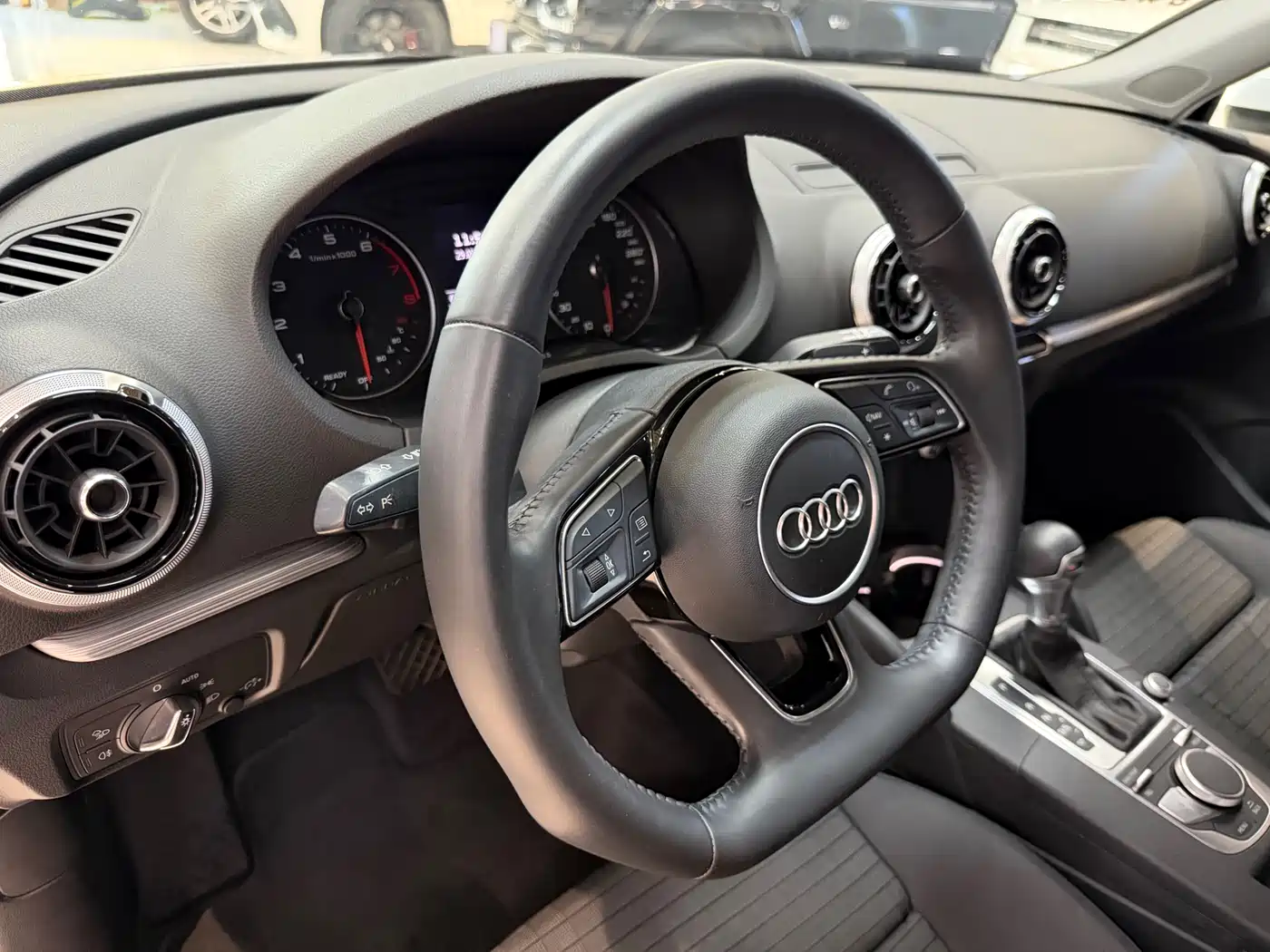 Audi A3 2018 30th Anniversary Sportback 40 TFSI Sport фото 6