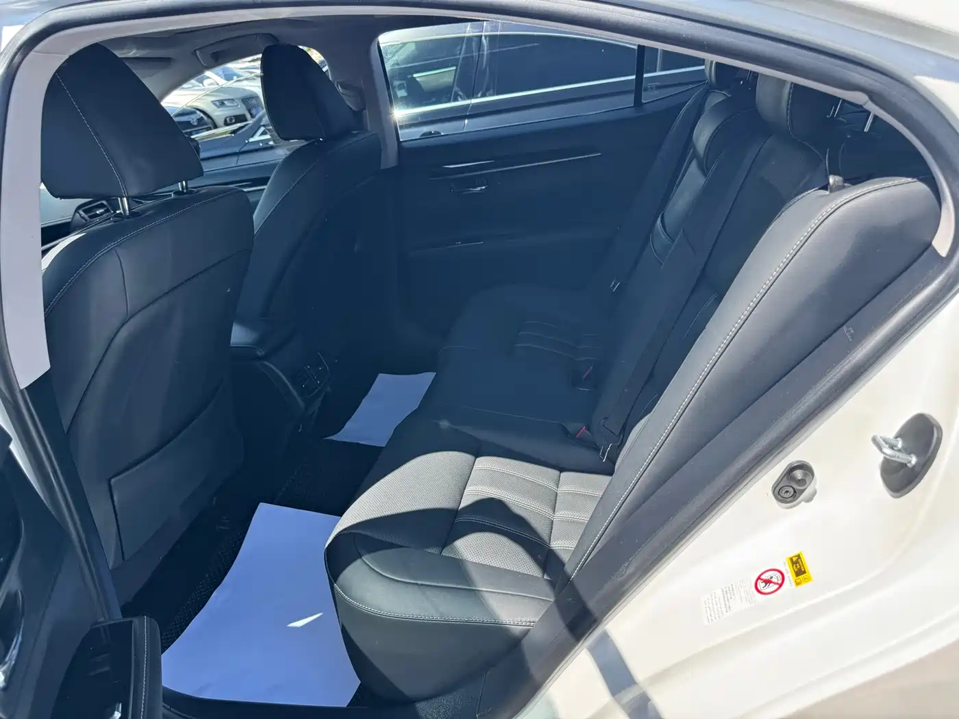 Lexus ES 2015 200 Elite Edition фото 8