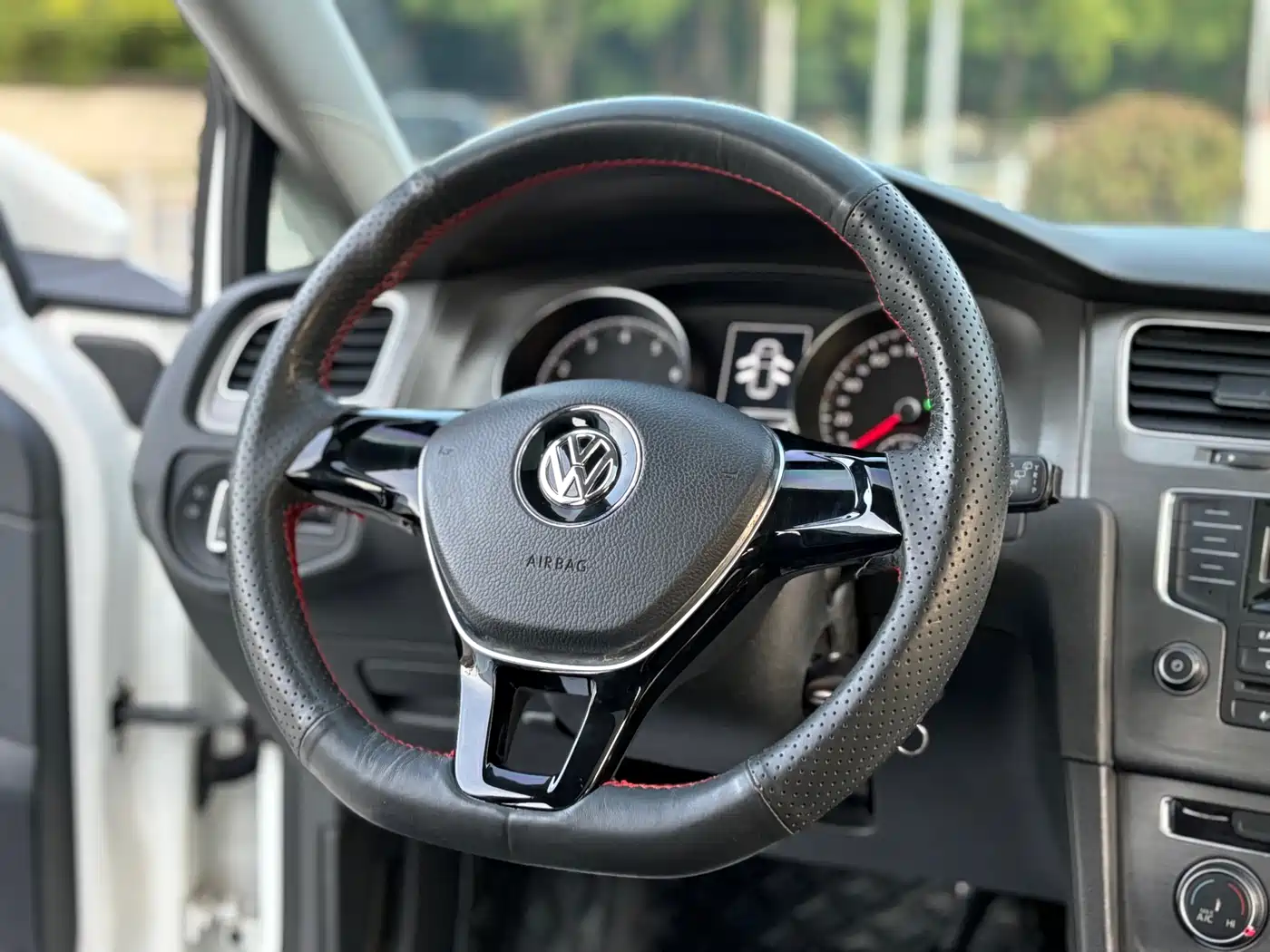 Volkswagen Golf 2015 1.4TSI Automatic Comfort фото 12