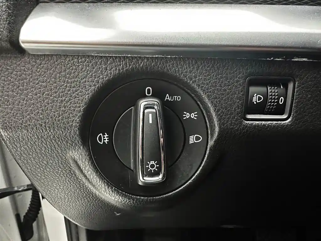 Škoda Kamiq 2022 1.5L Automatic Comfort Edition фото 17