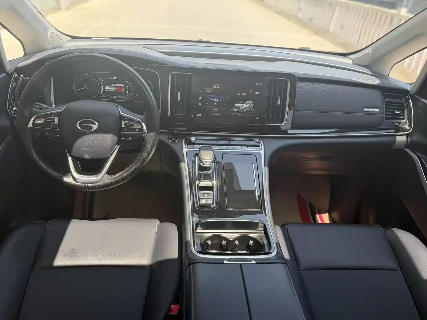 GAC Trumpchi Trumpchi M8 2024 Leadershow Series 390T Luxury Edition фото 8