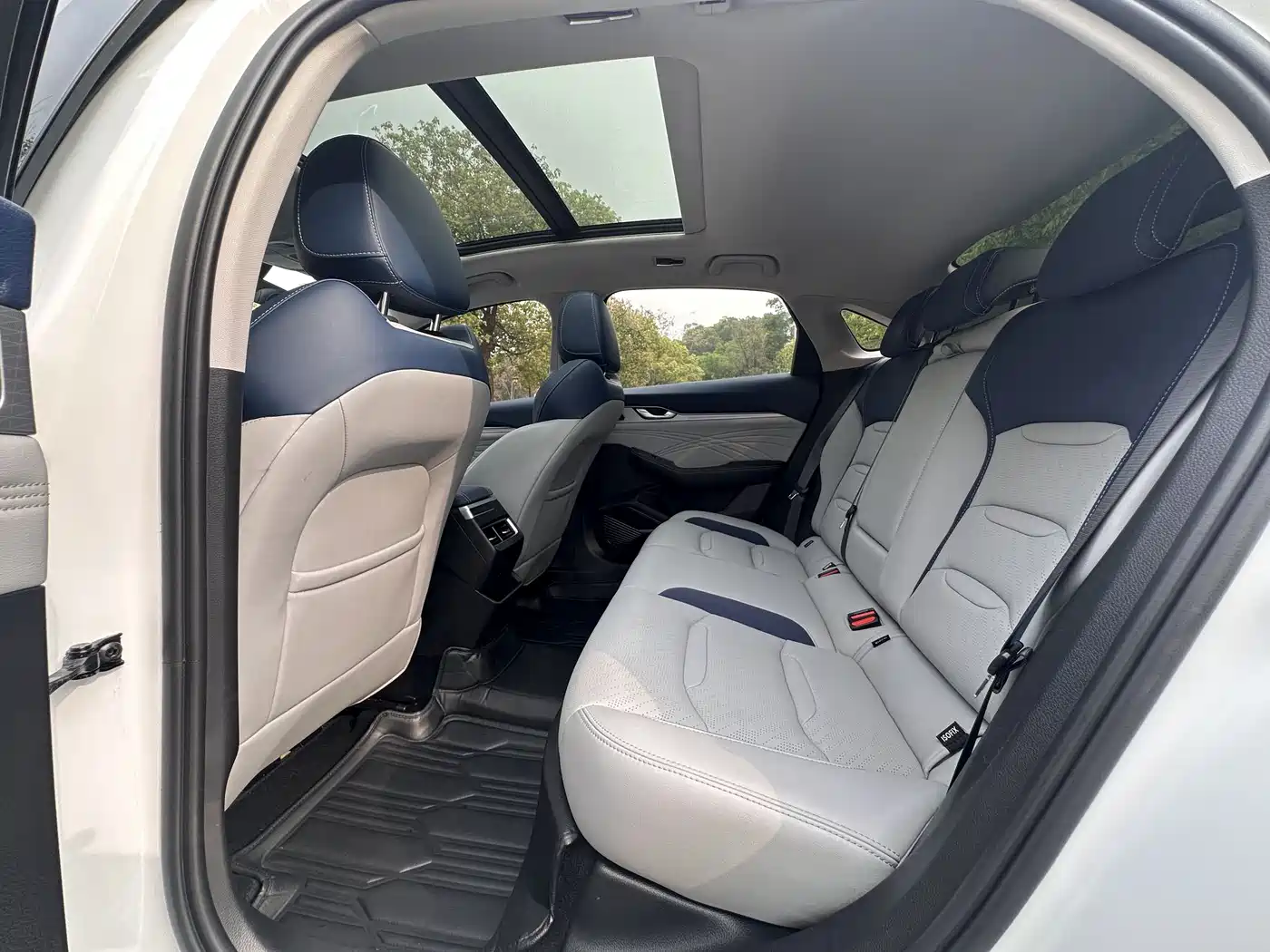 GEELY AUTOMOBILE XINGRUI