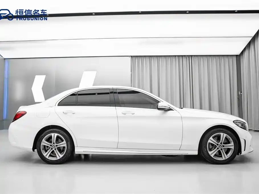 Mercedes-Benz C-Class 2020 Facelift C 260 L Sport фото 4
