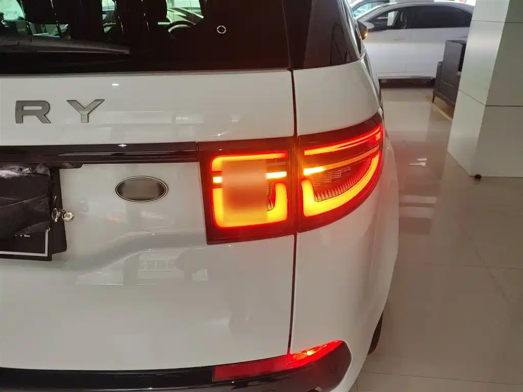 Land Rover Discovery Sport 2020 249PS R-Dynamic Performance фото 8