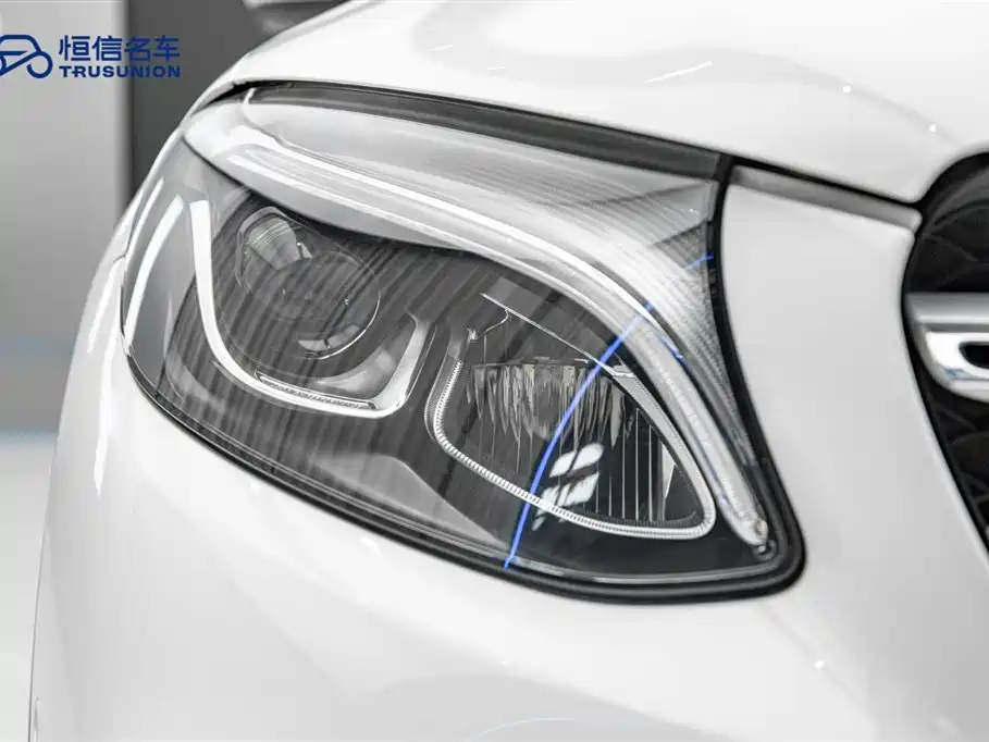 Mercedes-Benz GLC 2019 GLC 260 4MATIC Dynamic фото 10