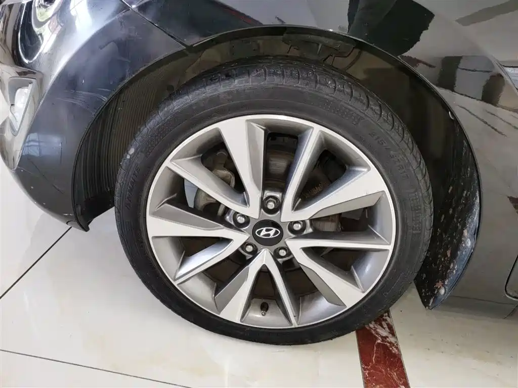 Hyundai Langdong 2015 1.6L Auto Premium фото 25