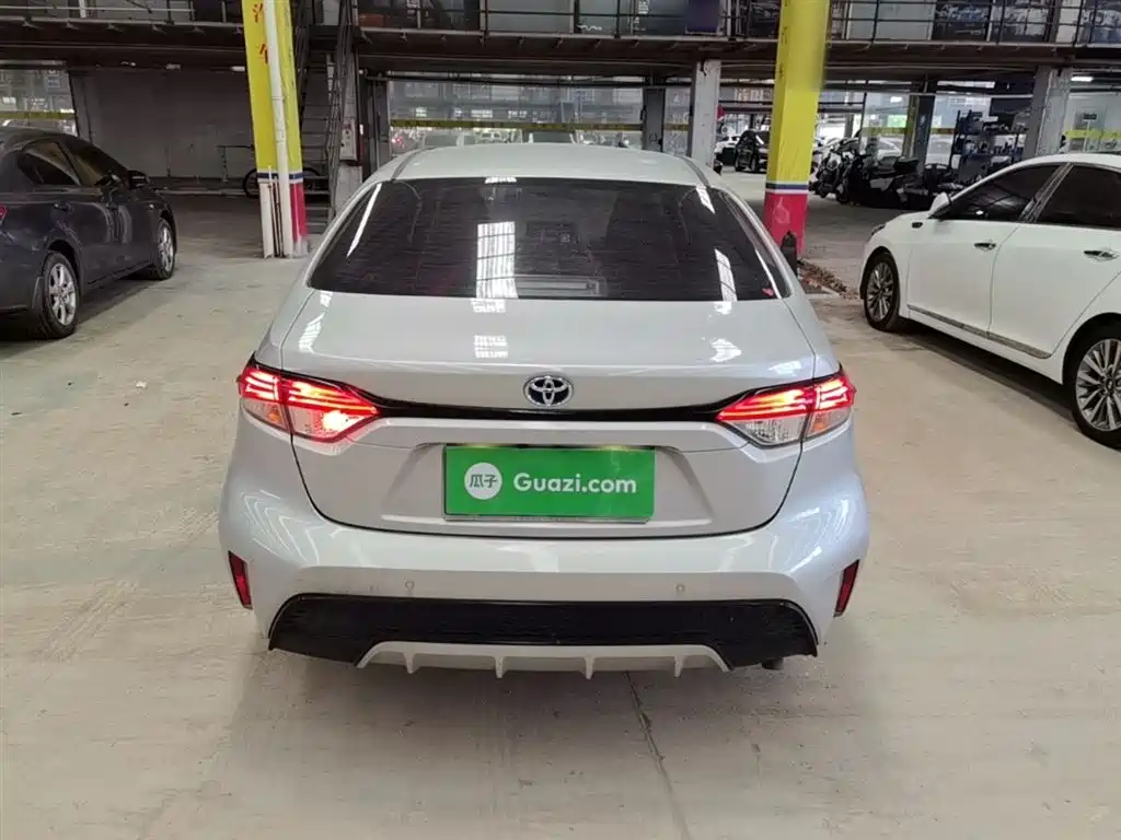 Toyota Levin 2021 Dual Engine 1.8H E-CVT Sport фото 6