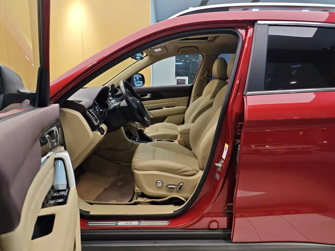 Haval H2 2015 1.5T Automatic 2WD Premium Edition фото 13