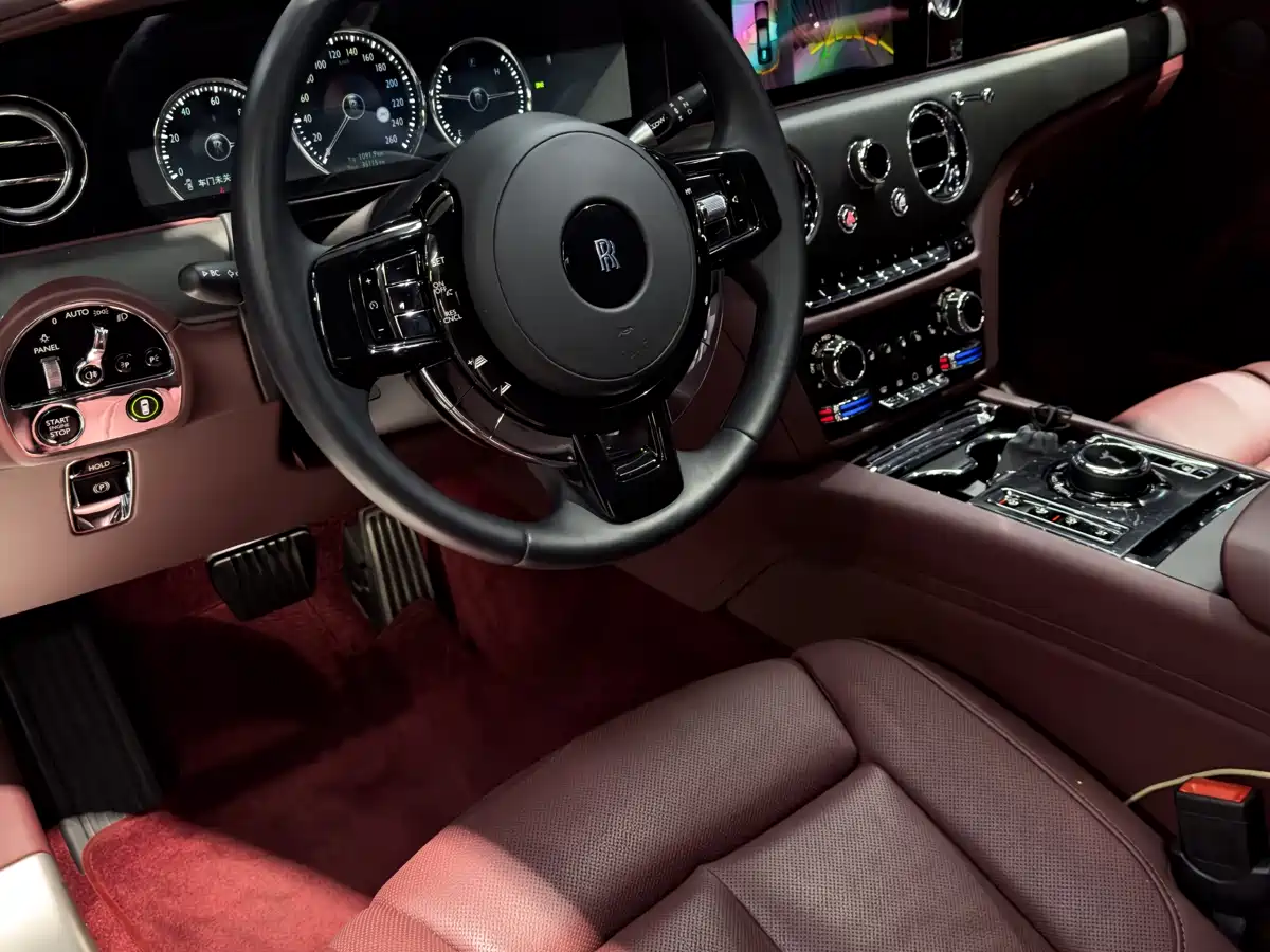 Rolls-Royce Ghost 2021 6.7T Standard Wheelbase фото 7