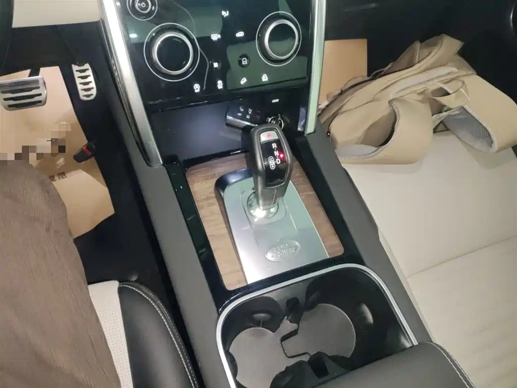 Land Rover Discovery Sport 2020 249PS R-Dynamic Performance фото 14