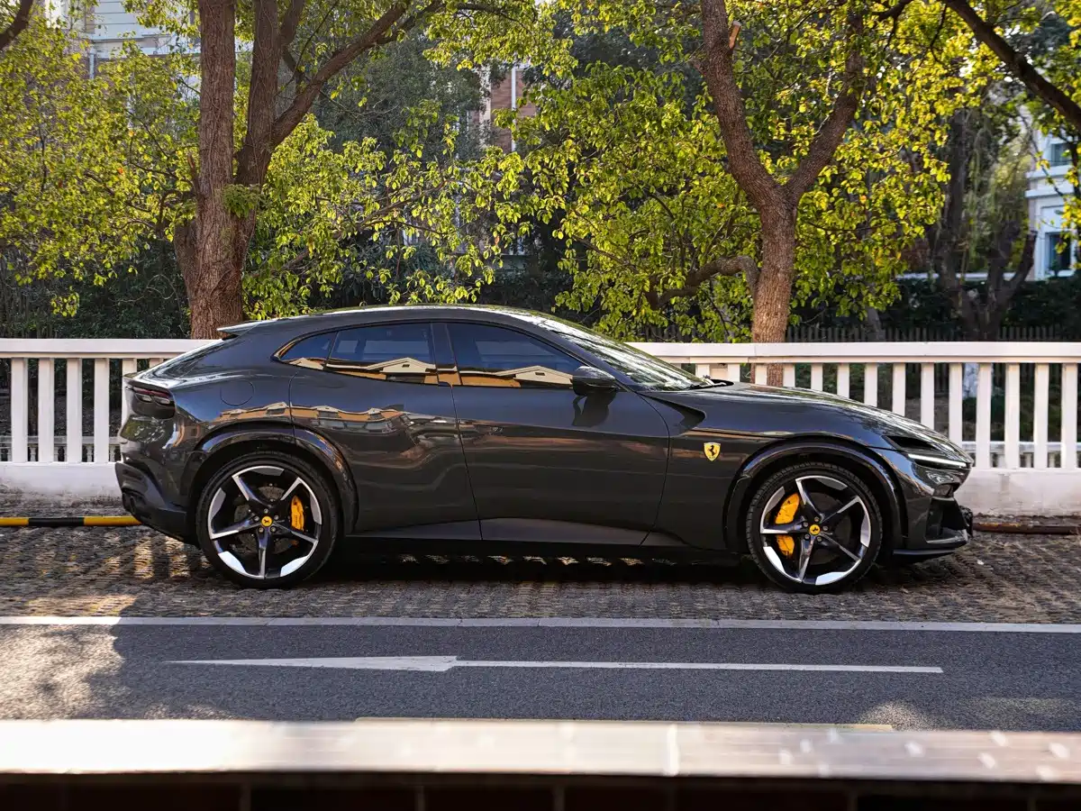 Ferrari Purosangue 2025 2023 6.5L V12