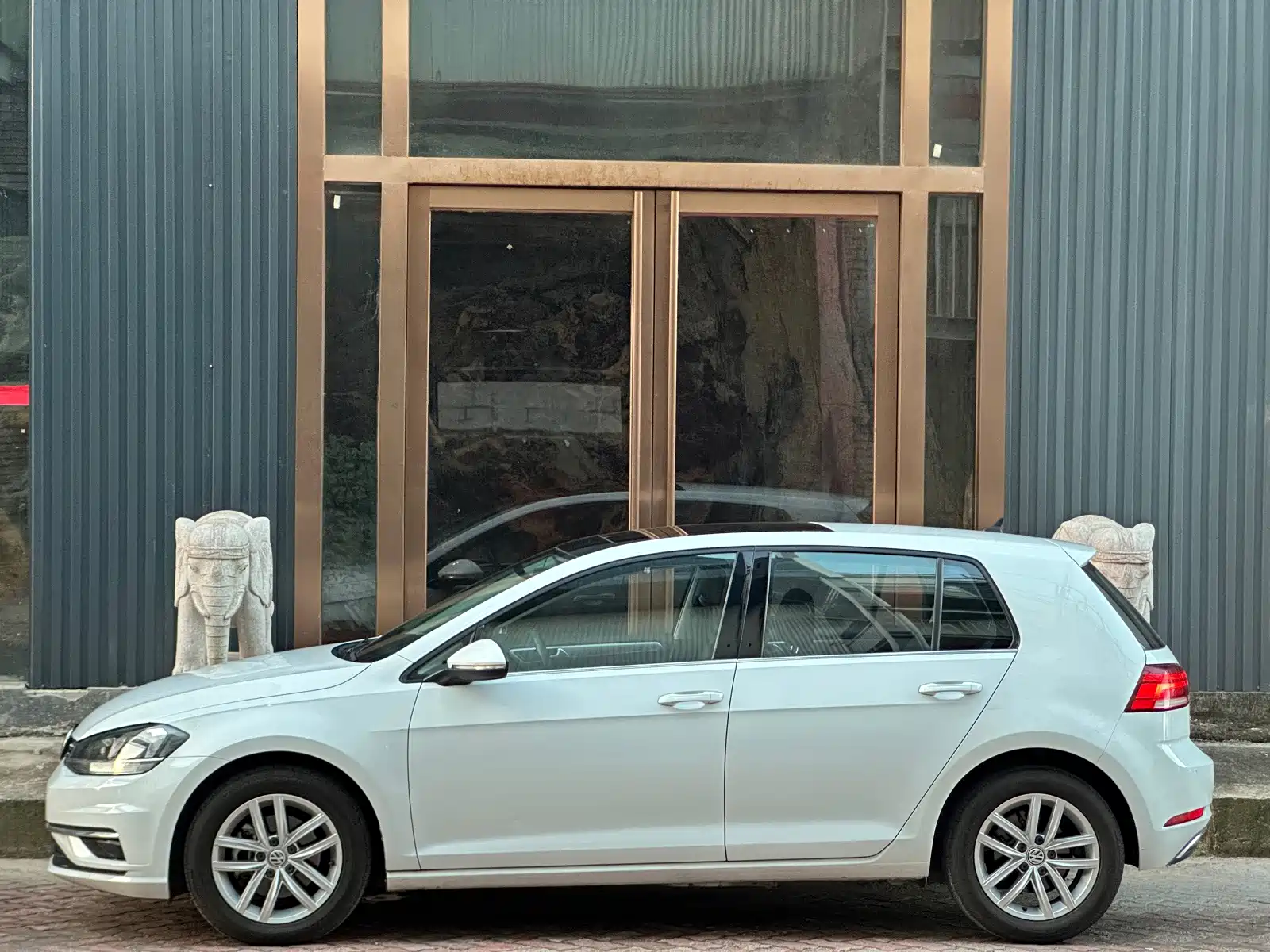 Фото 8 - Volkswagen Golf