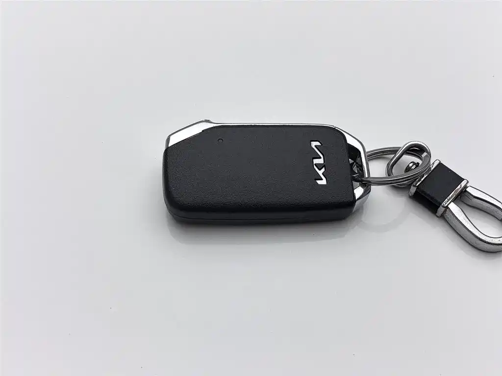 Kia K3 2023 Model 1.5L CVT Luxury Edition фото 19