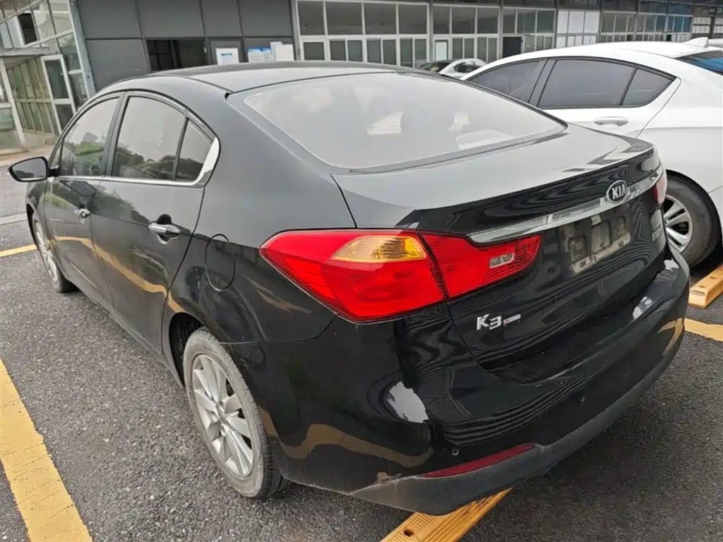 Kia K3 2013 1.6L Automatic GLS фото 9