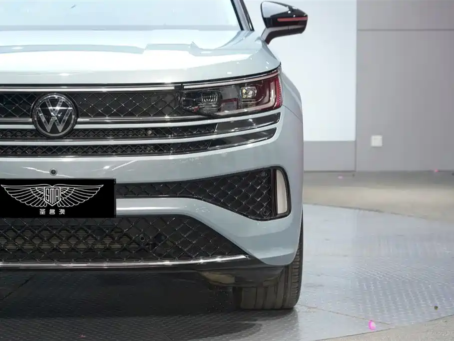Volkswagen Talagon 2023 380TSI 4WD R-Line Launch Edition фото 4