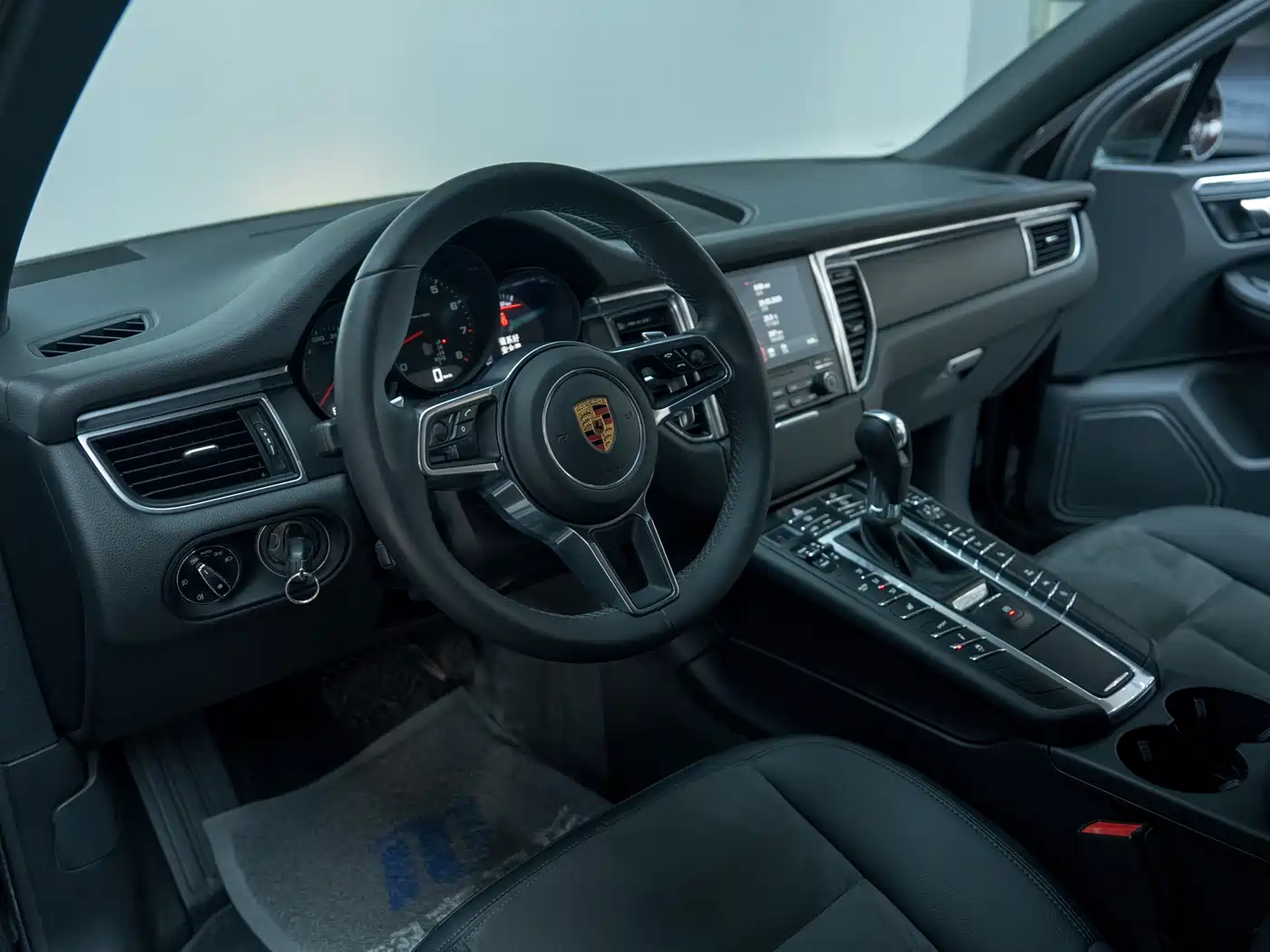 Porsche Macan 2017 Macan 2.0T фото 10