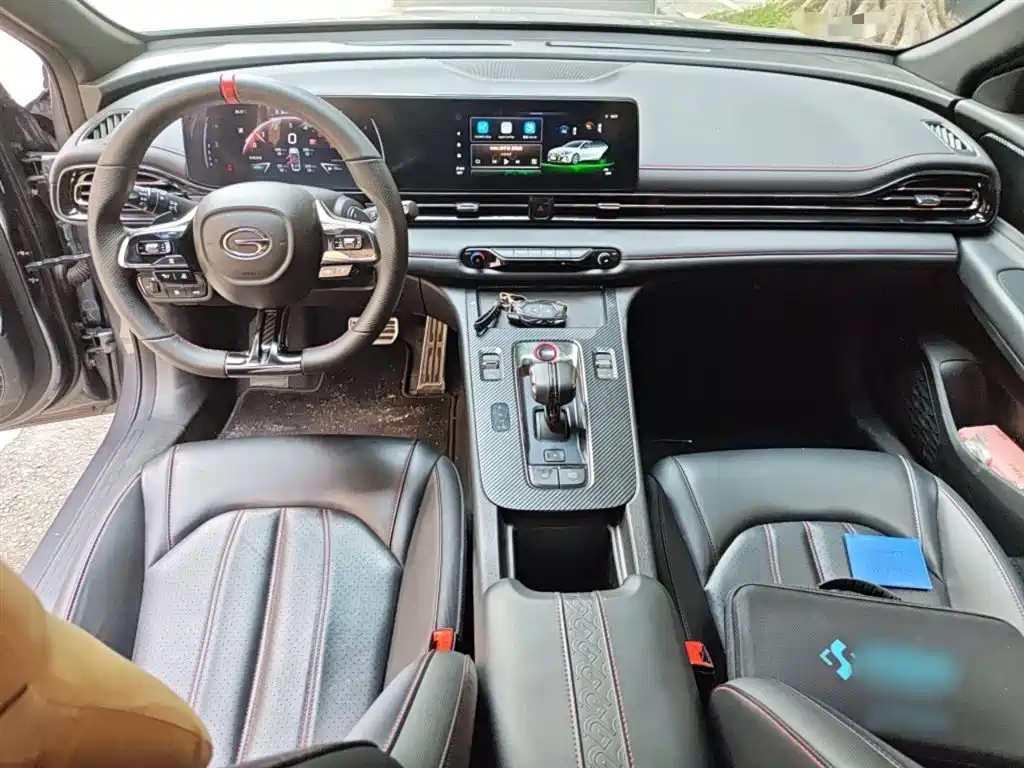 GAC Trumpchi Trumpchi Emkoo 2023 270T DCT J15 Edition фото 13