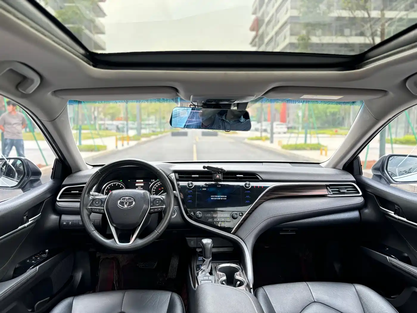 Toyota Camry 2019 2.5G Luxury Edition China VI фото 12