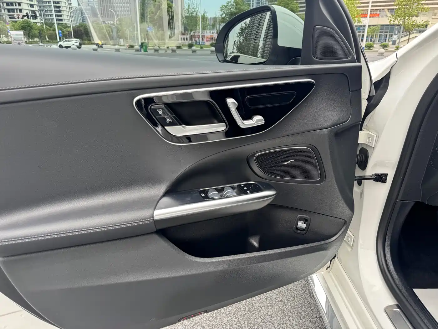 Mercedes-Benz C-Class 2023 C 260 L Sport фото 4