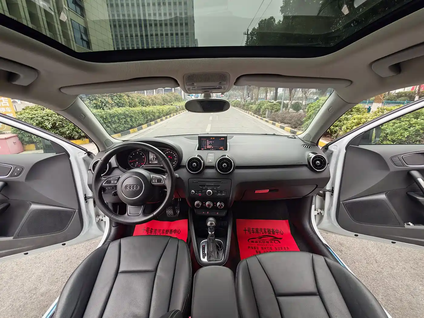 Audi A1 2014 30 TFSI Comfort фото 11