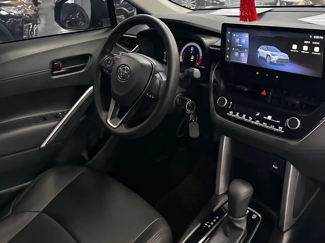 Toyota Frontlander 2023 2.0L CVT Elite Edition фото 9