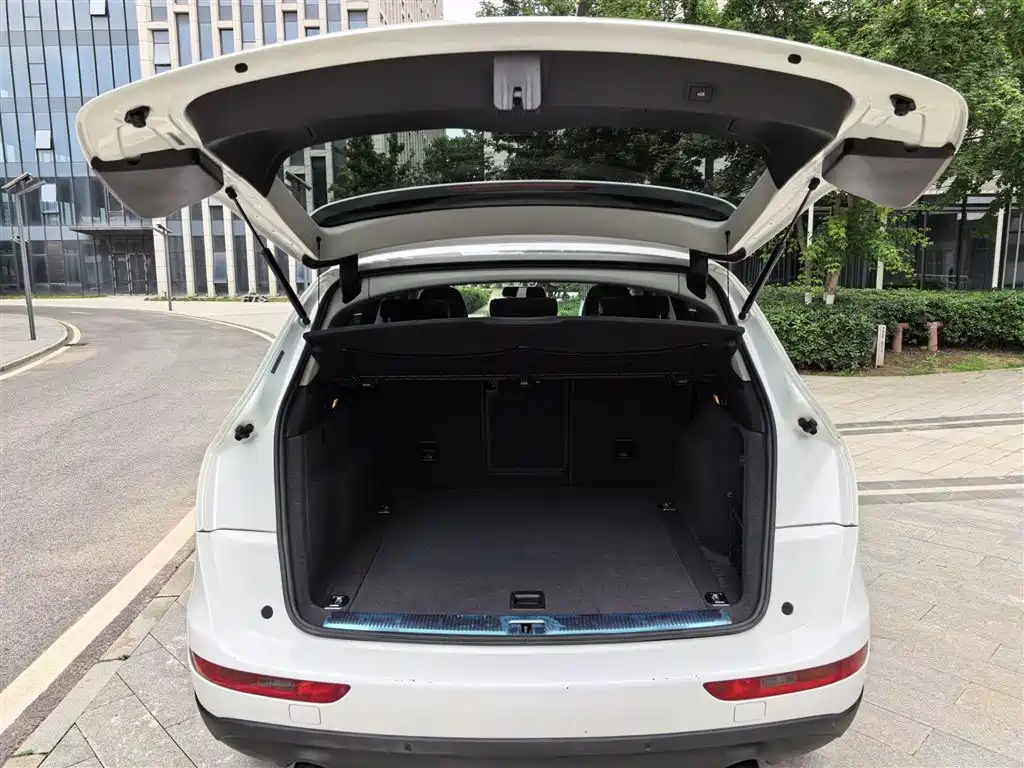 Audi Q5 2015 40 TFSI Technology фото 24