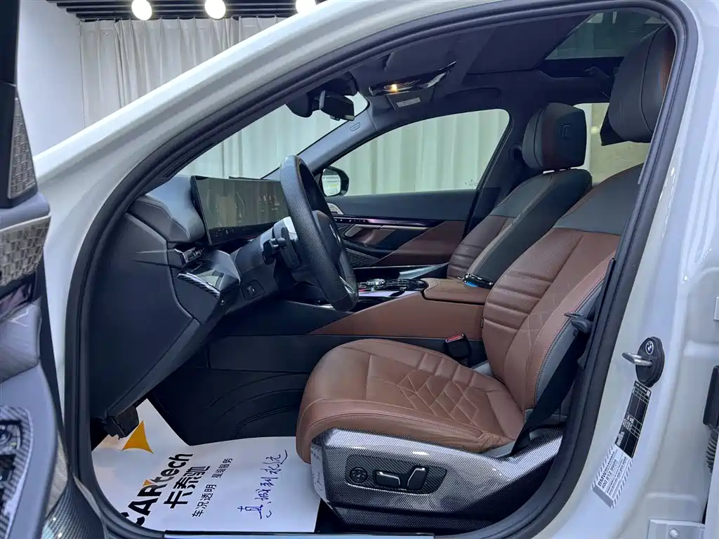 BMW 5 Series 2024 530Li Premium M Sport Package фото 7