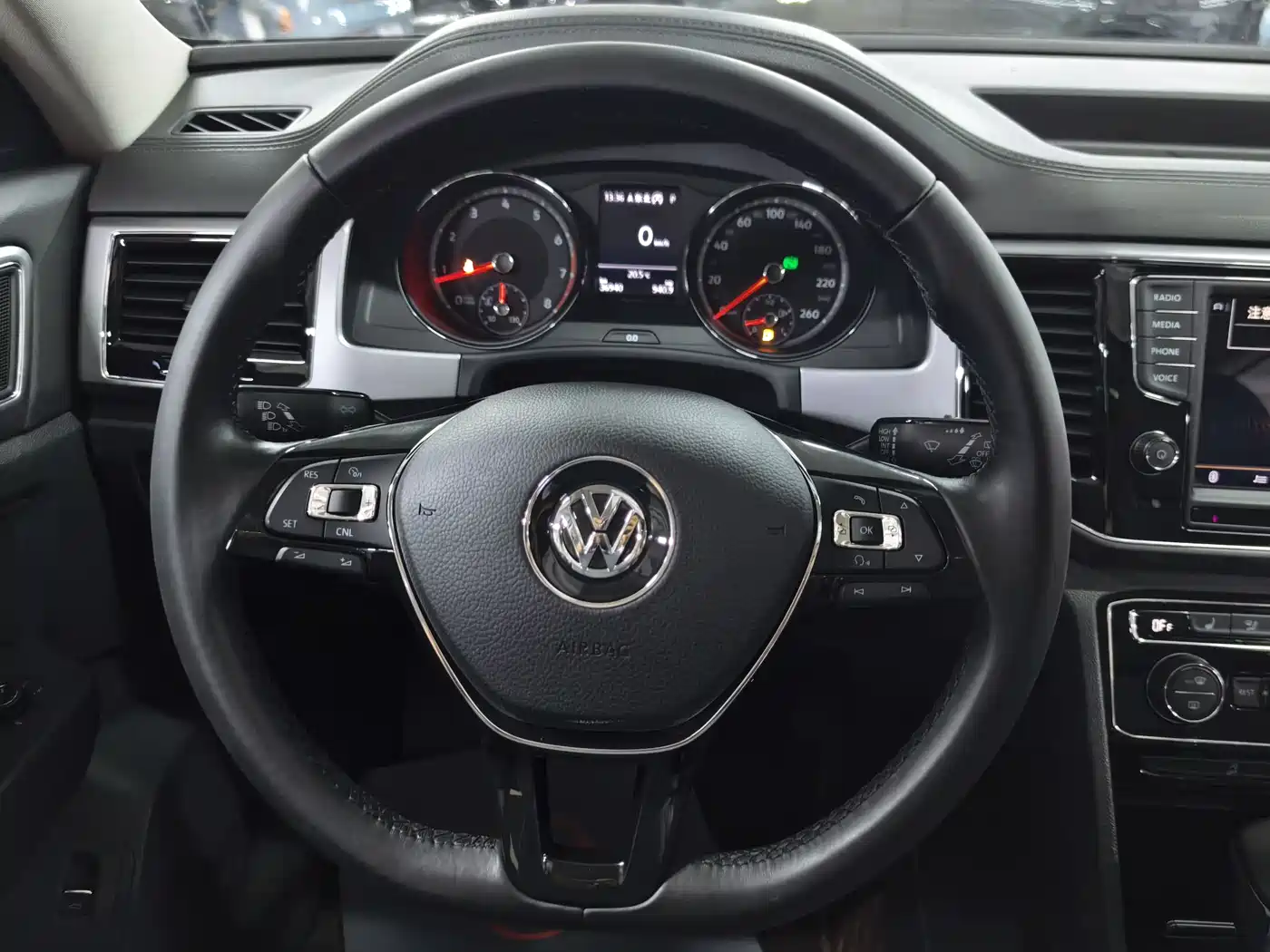 Volkswagen Teramont 2017 380TSI 4WD Luxury Edition фото 10