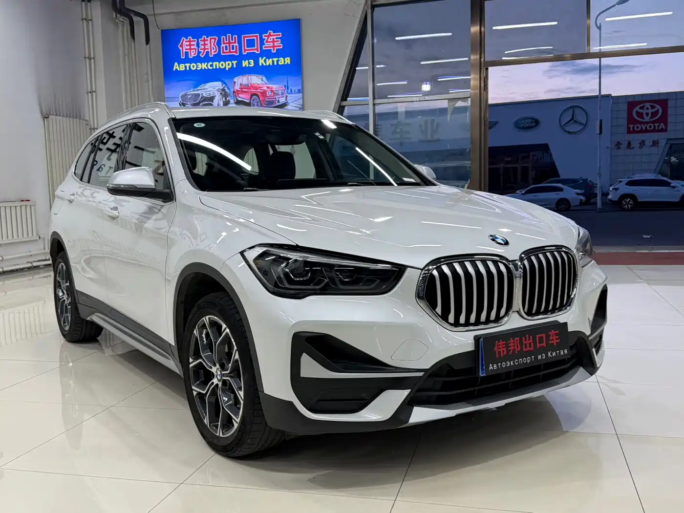 BMW X1 2022 sDrive20Li Fashion фото 3