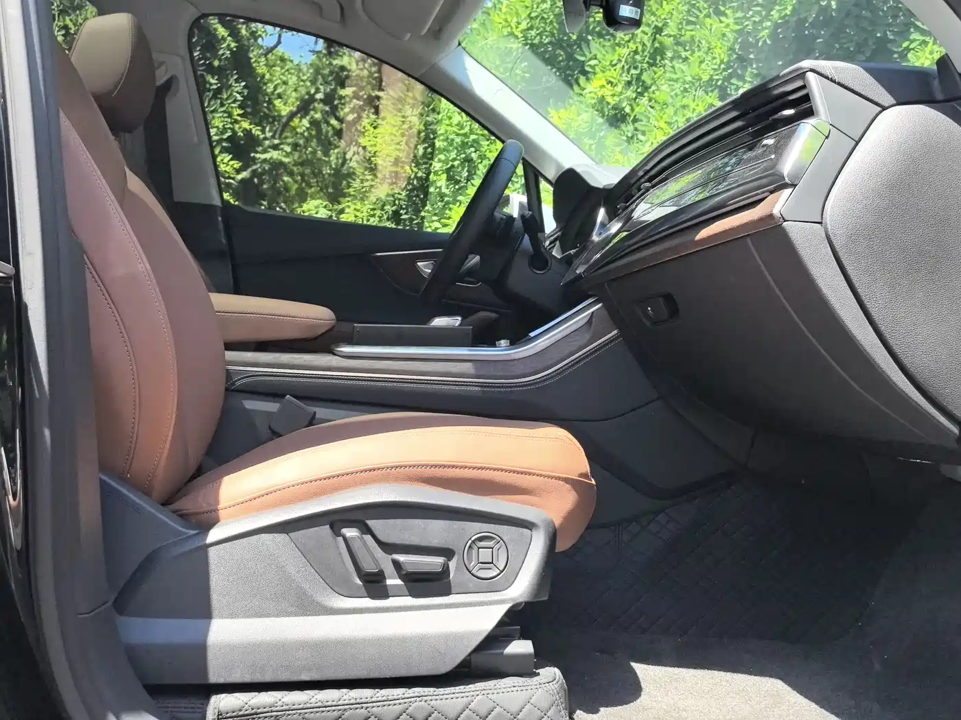 Audi Q7 2025 55 TFSI quattro S line Black Warrior фото 9