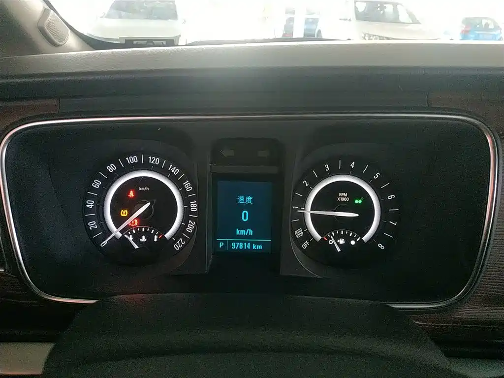 Buick GL8 2018 28T Comfort China VI фото 8