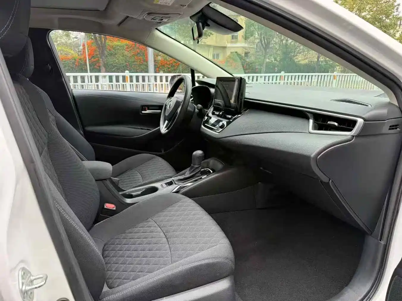 Toyota Allion 2021 2.0L Progressive Edition фото 7