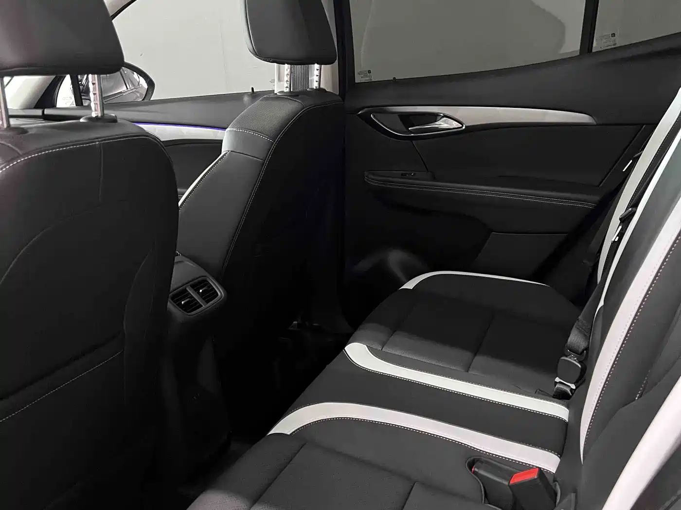 Buick Envision S 2024 Envision S 25T Black Style Edition фото 10