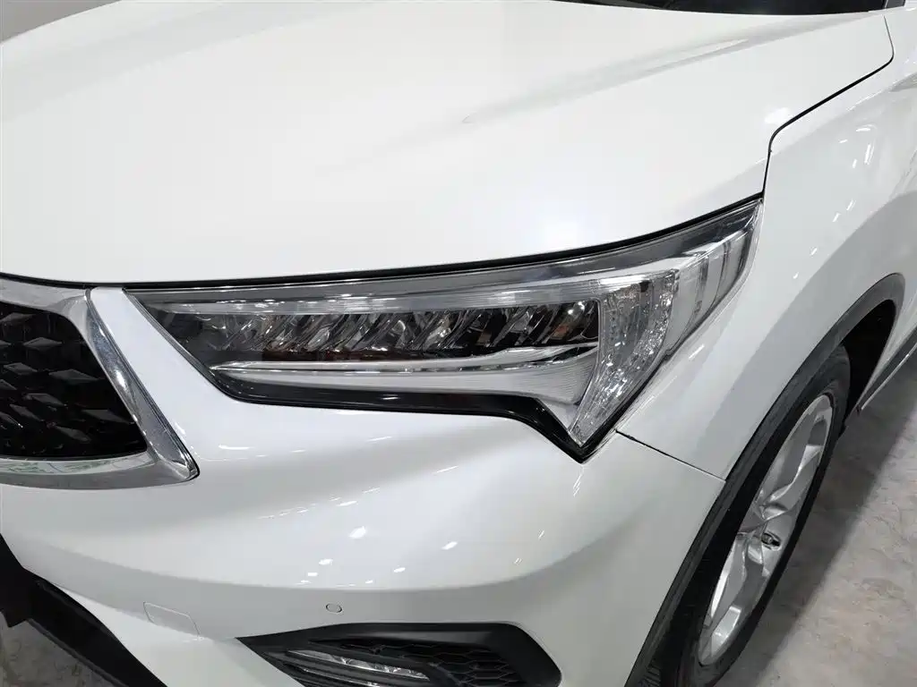 Photo 7 - Acura CDX