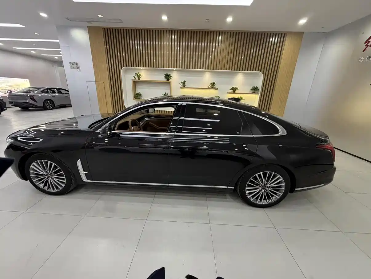 Hongqi H9 2020 2.0T Smart Connection Qi Xiang Edition фото 2